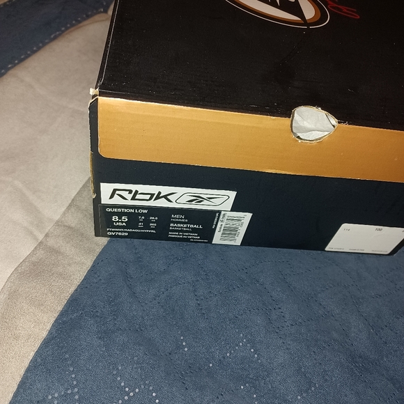 Reebok - Picture 7 of 7